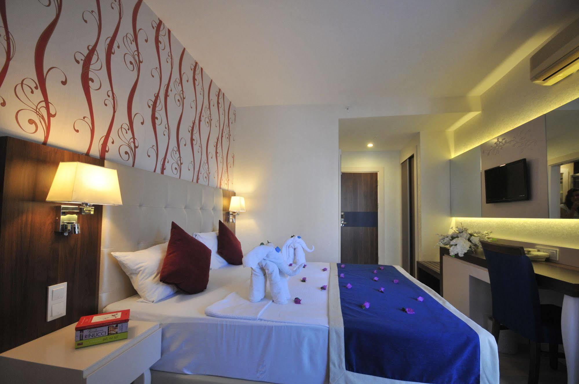 คลีโอพัตรา มิคาดอร์ โฮเต็ล Hotel อลันยา ภายนอก รูปภาพ