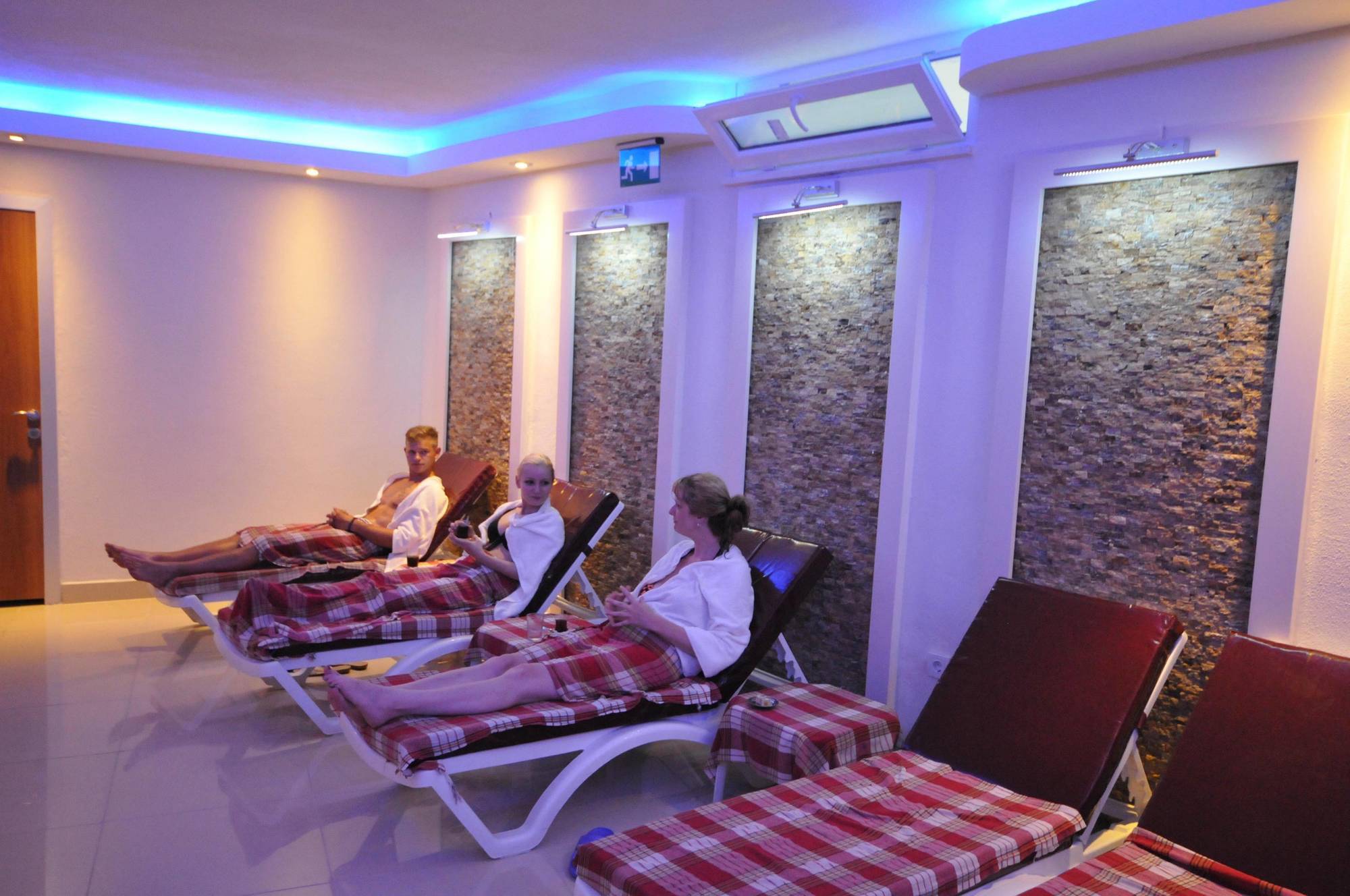 คลีโอพัตรา มิคาดอร์ โฮเต็ล Hotel อลันยา ภายนอก รูปภาพ